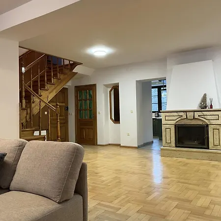 Prime Hill Holiday home